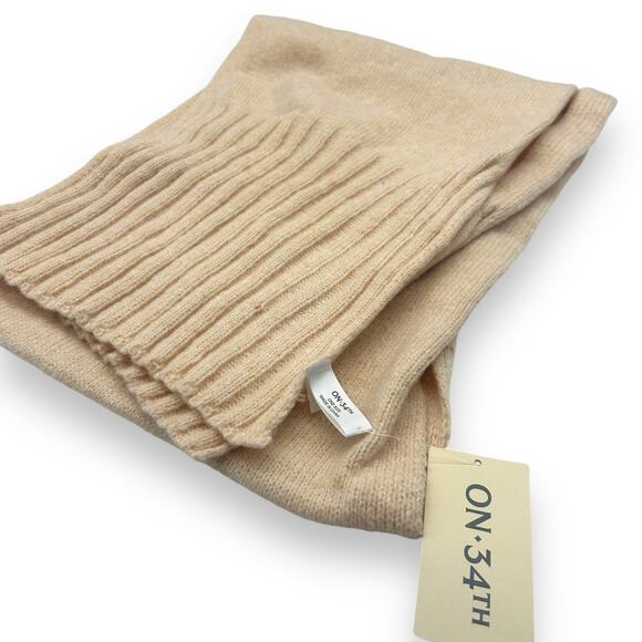 NEW Macy's On 34th Wide-Ribbed Solid Knit Scarf Peach Coral Rectangle Winter NWT - Picture 7 of 16